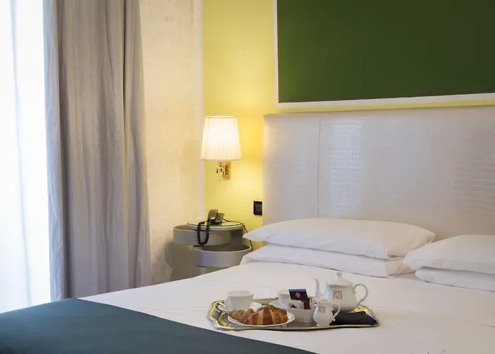 De La Pace, Sure Collection By Western 4*