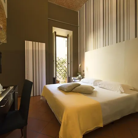 De La Pace, Sure Collection By Western 4*