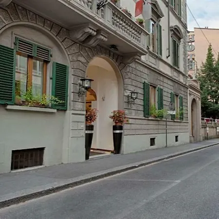 De La Pace, Sure Collection By Western 4*