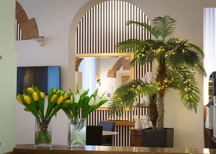 De La Pace, Sure Collection By Western 4*