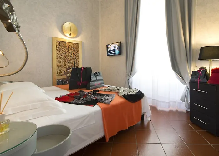 De La Pace, Sure Collection By Western 4*