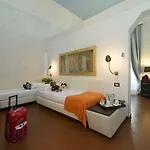 De La Pace, Sure Collection By Western 4*