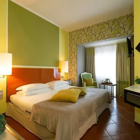 Otel De La Pace, Sure Collection By Western Floransa